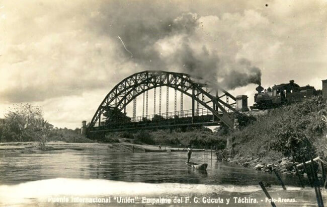 Figura 27. Puente Internacional Unión sobre el río Grita.