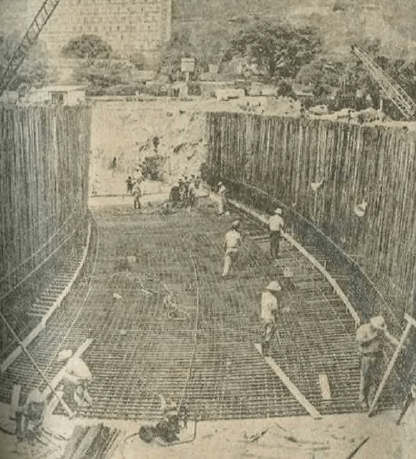 Figura 15. Construcción del embaulamiento de la quebrada Caroata en 1968 (Fuente: Prof. Eduardo Martínez).